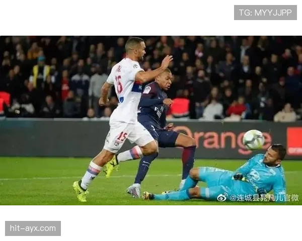 洛里昂锋线火力全开，近期持续提升表现彰显攻击力